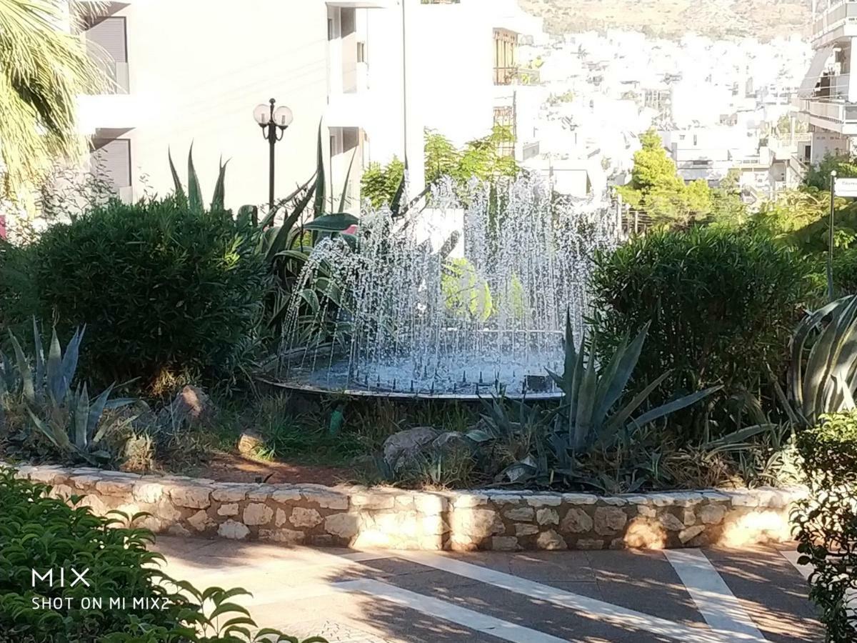 Beautiful House In Alimos Near To The Beach And Metro Atenas Exterior foto